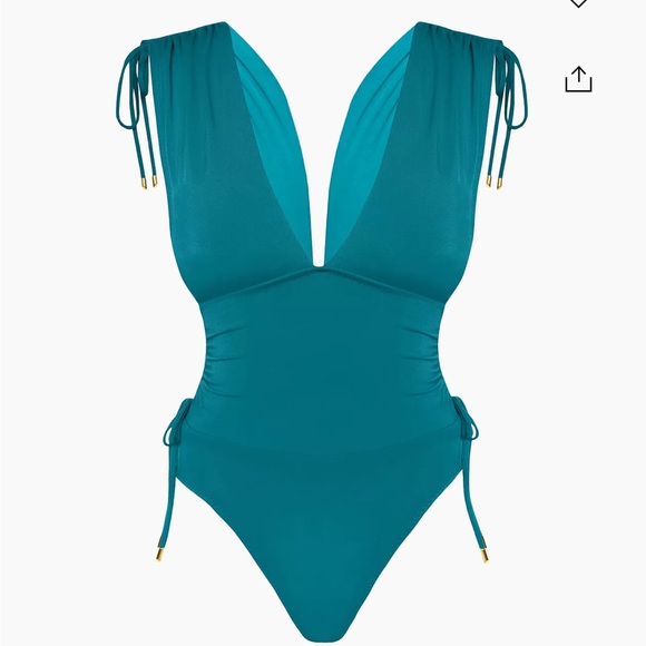 Robin Piccone one piece! - Picture 4 of 5